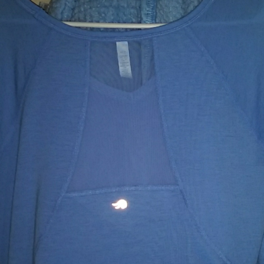 Top - Picture 2 of 2
